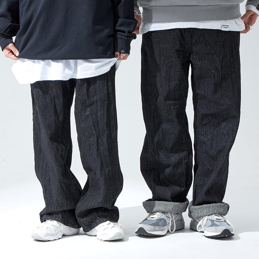 APOSTROPHE COMMA Winkle Pleated Wide Denim Pants (Washed Black)