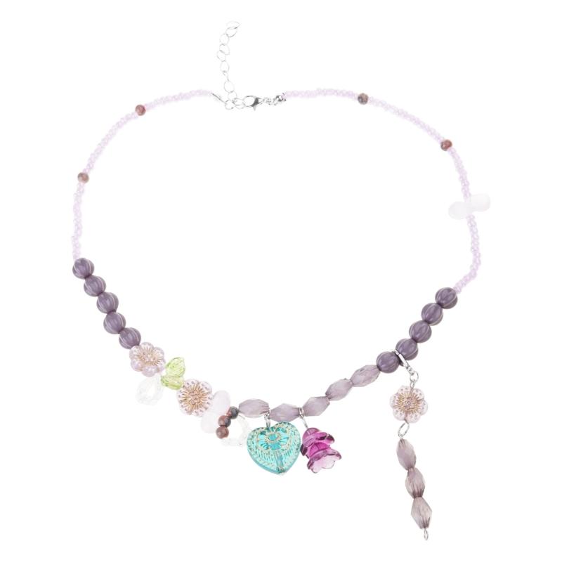 

Delicate Beaded Heart Necklace Antique Style Floral Details Neckchain Adjustable Length Clavicle Chain Neck Accessory 1