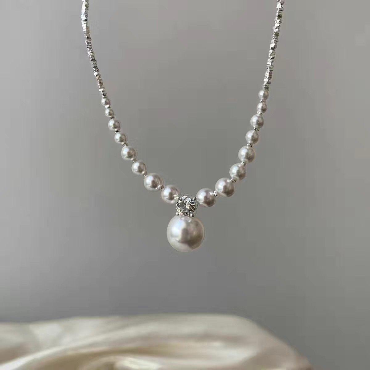 2025 популярный темпераментный легкий роскошный нишевый модный чокер цепочка на ключицу сломанное серебро жемчужное ожерелье Шицзя женское white pearl necklace