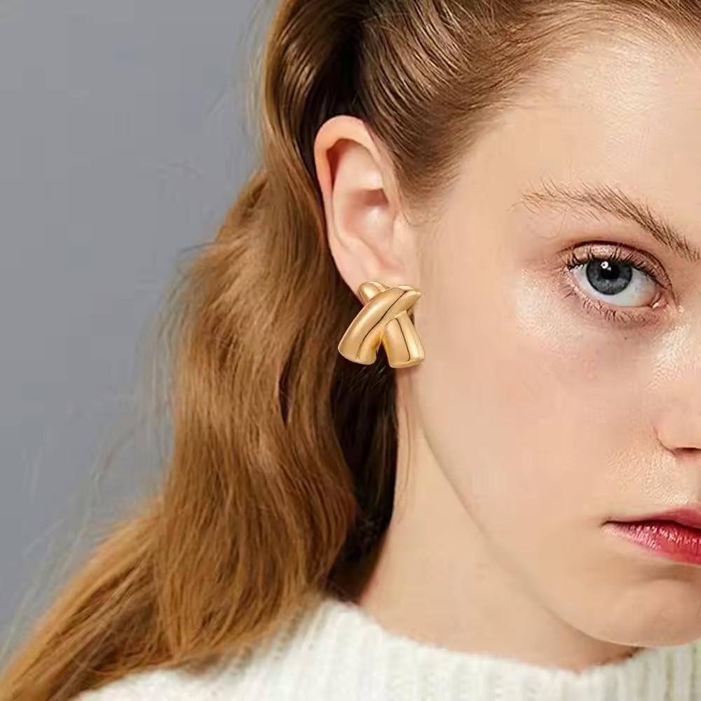 Multiple Styles Fashionable Trendy Exquisite Irregular-shaped Stud Earrings Versatile Jewelry Accessory For Women