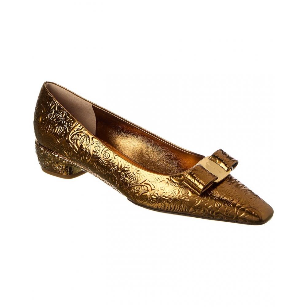 

Salvatore Ferragamo Ferragamo Riace Bow Leather Ballet Flat Gold US 8.5/Wide