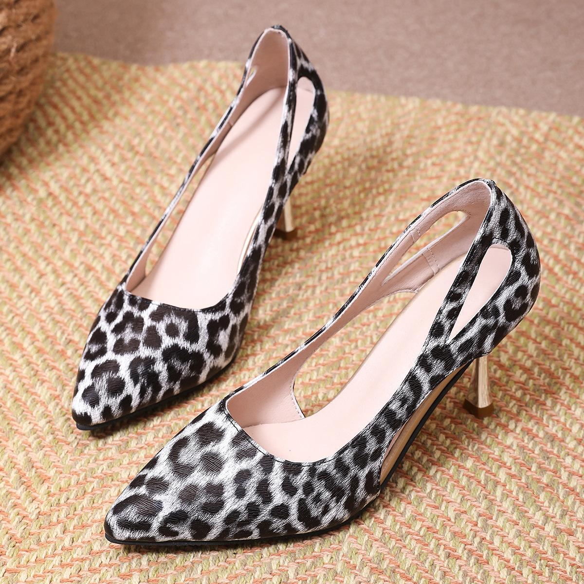 

Европейские и американские туфли на высоком каблуке женские 2025 весна и осень новые внешнеторговые боковое пространство леопардовый принт сексуальная мода независимая станция женские sh 35