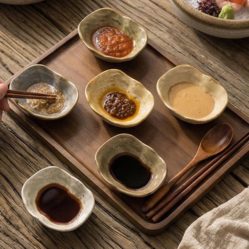 Deou Starlight Japanese Ceramic Oyster-Shaped Dipping Dish Set (5-Pack)