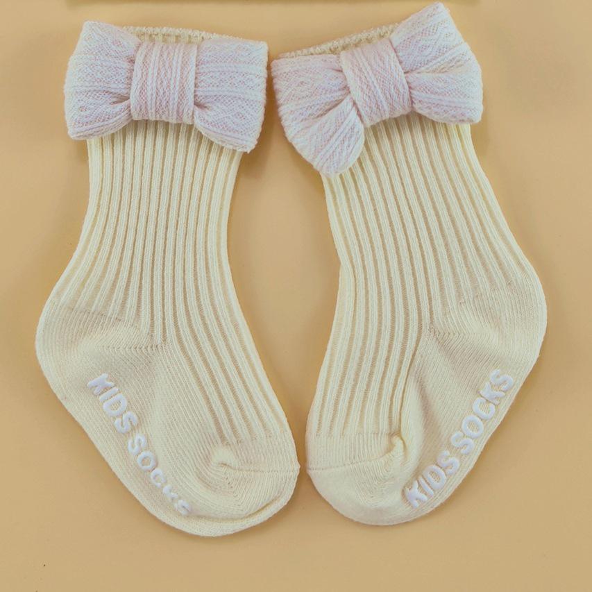 Spring & Autumn Baby Hat and Sock Set with Bow - Newborn Turban and Headband Style