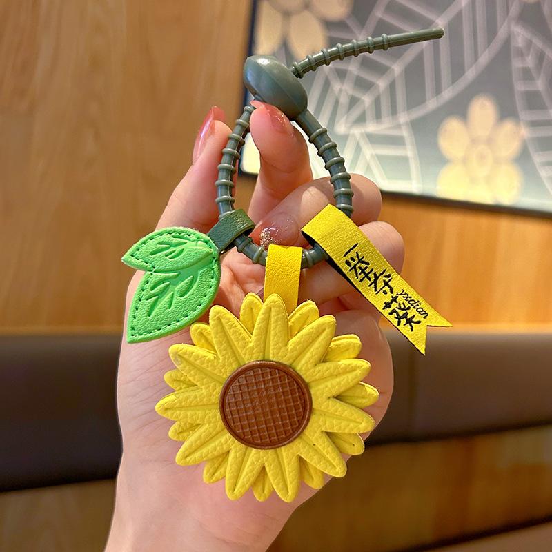 

Креативный мультфильм одним махом выигрывает чемпионат, Кожаный брелок, Подвеска для школьной сумки ученика, Маленькие подарки для вступительных экзаменов в старшую школу