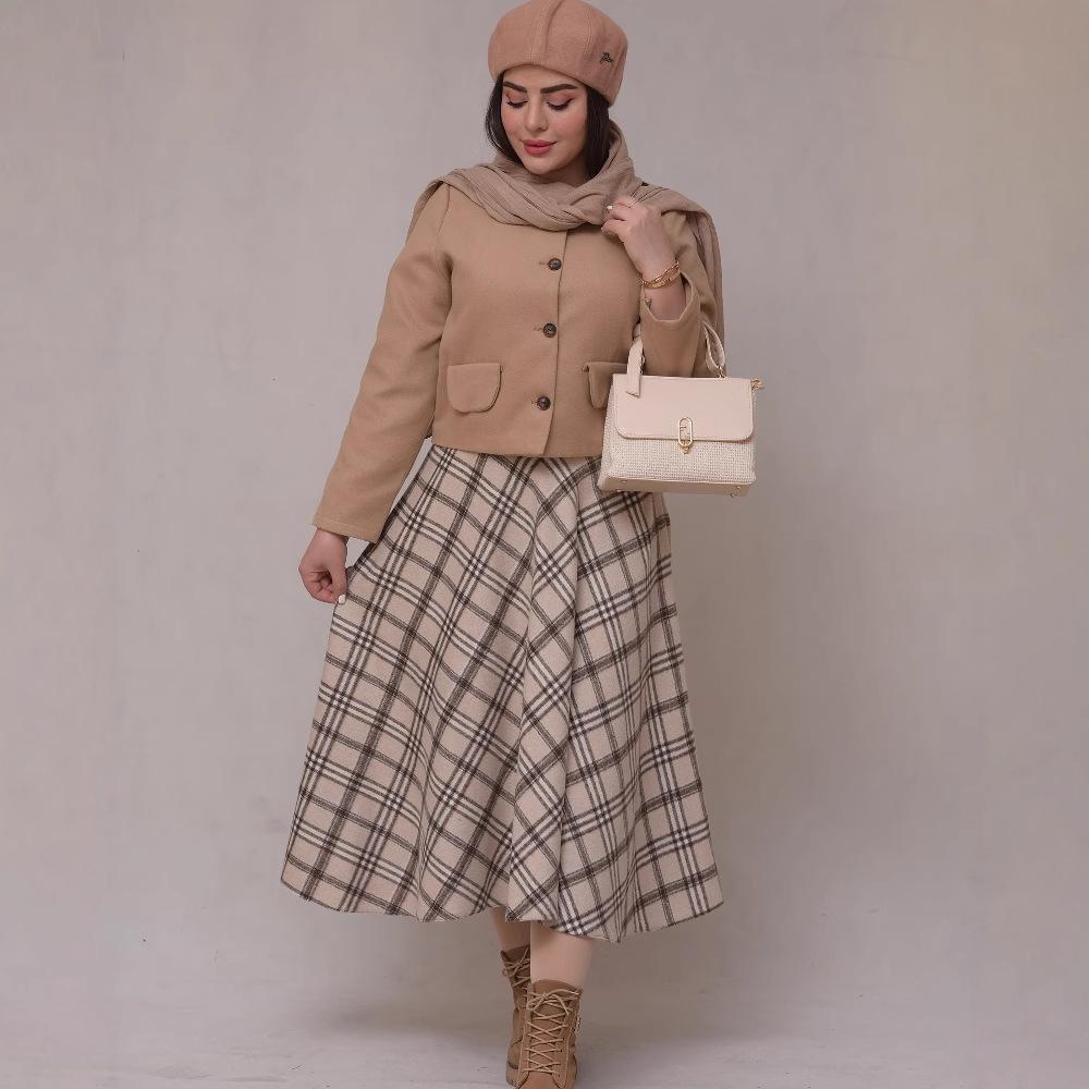 

2024 Ранняя осень Европейский и американский костюм-платье в гусиную лапку, стройнящее XXL верблюд