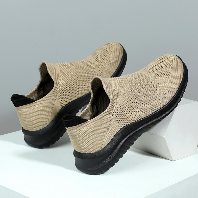 Women’s Moccasins Loafers High-top Casual Slip on Walking Shoes Summer Men’s Slip-ons Lightweight Socks Shoes for Mother Large Size 36-45