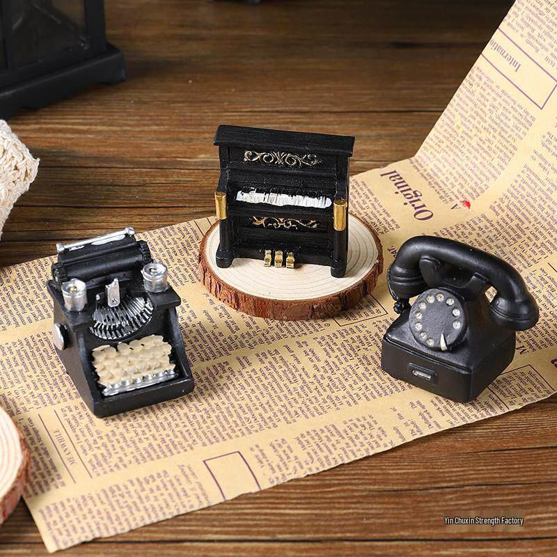 Retro Telephone and Radio Ornaments for Creative Decor
