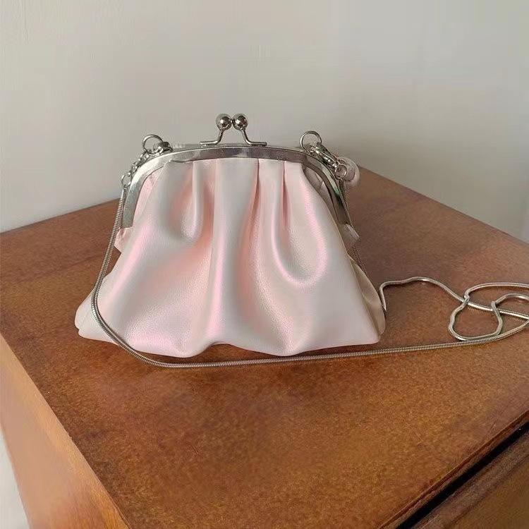 Милая плиссированная сумка-клипса для девочки-подростка Niche Premium Sense Chain Bag Handbag Crossbody Bag Dumpling Bag