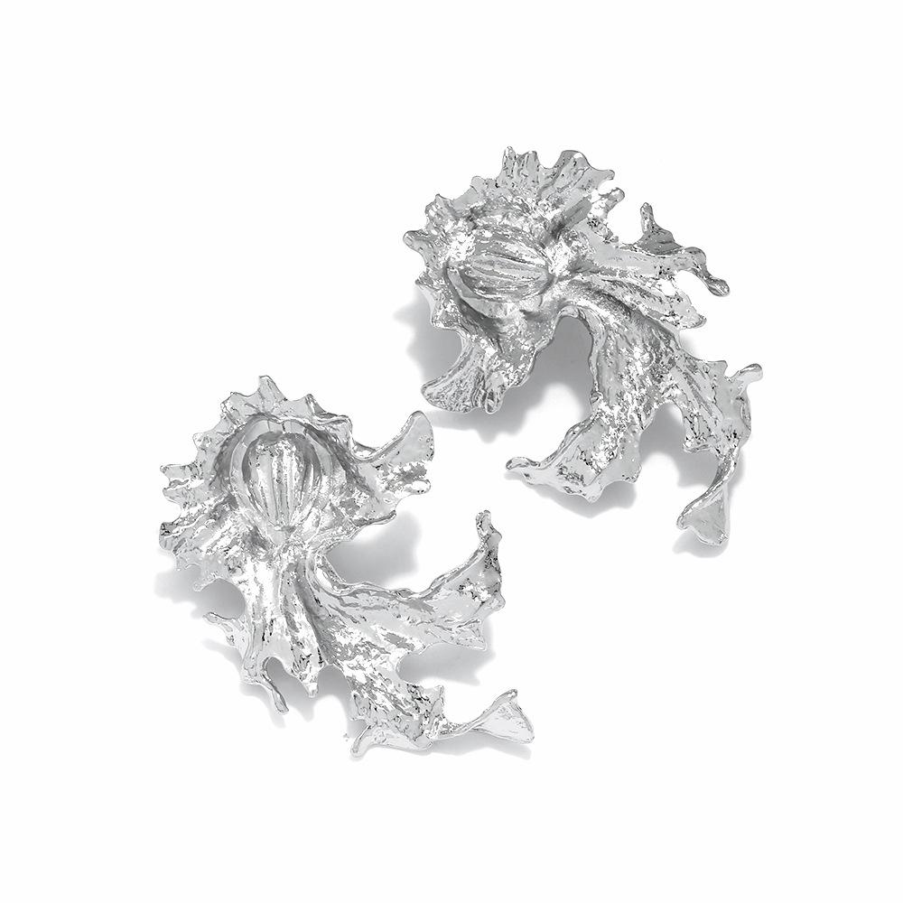 

DIGADAGU Alloy Flower Leaves Dangle Earrings New Simple Exaggerated Earrings Women Party Zircon Accessories медный