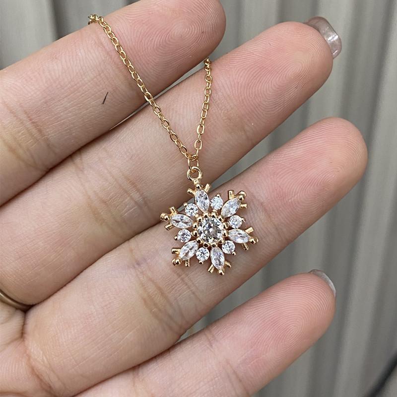 Hot-selling Seiko flash diamond snowflake necklace raw European and American style Internet celebrity collarbone chain