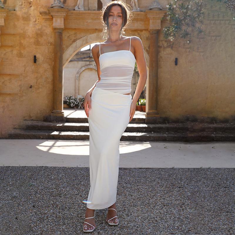 

Летний женский комплект без рукавов: плиссированный топ-майка и облегающее длинное платье Small белый