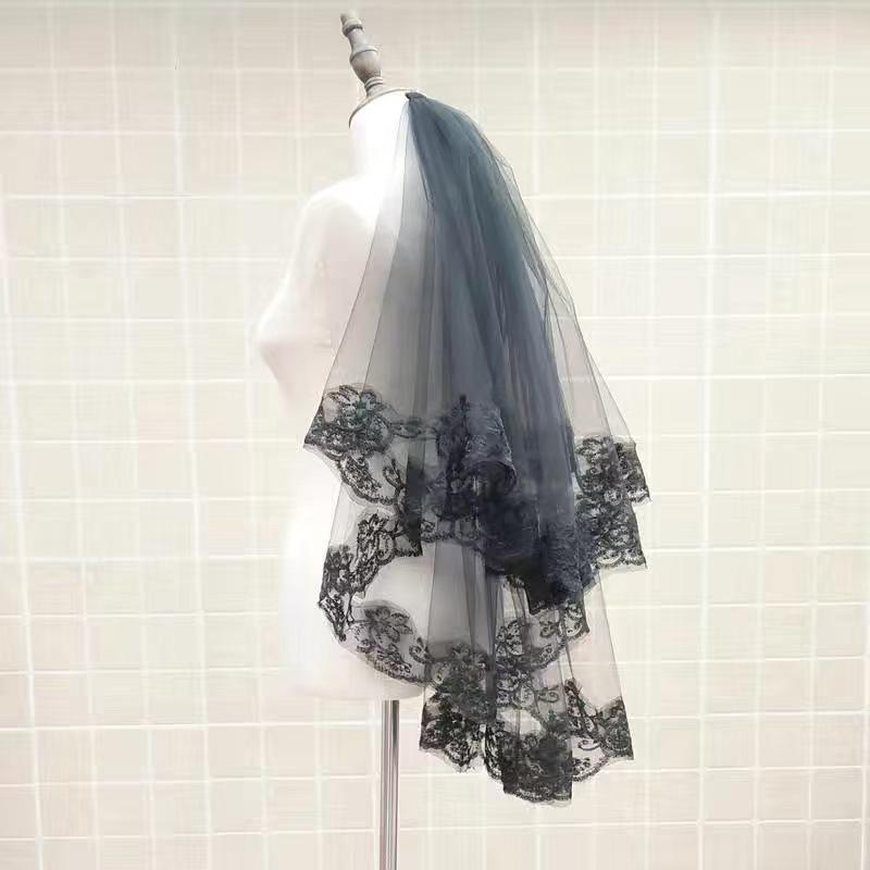 European & American Single-Layer Off-White Bridal Veil with Lace Edge