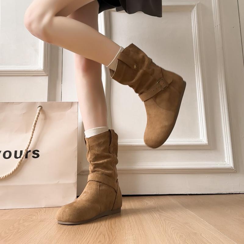 Retro short boots women's autumn new short tube pleated piled boots inner heightening Martin boots