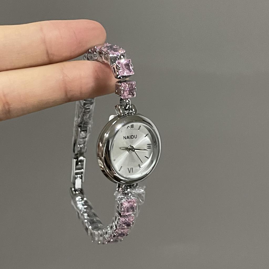 Light Luxury Rhinestone Temperament Bracelet Watch Niche High-End Sense Simple Fashion Medieval Women'S Chain Women'S Watch
