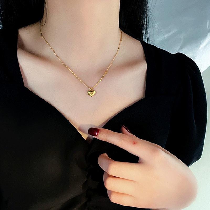 New Women's Simple Love Heart Clavicle Necklace - Metal Peach Heart, Fashionable Hot Style