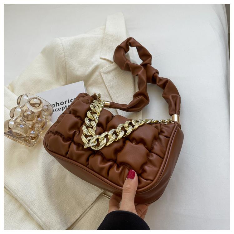 

Популярна цього року модна жіноча плісирована сумка в іноземному стилі 2024 весна весна новий темперамент ніжна сумка через плече на ланцюжку світло-коричневого кольору