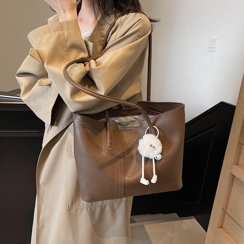 Simple High-end Bag Women's New Versatile Commuter Shoulder Bag College Students Class Tote Bag Large Capacity