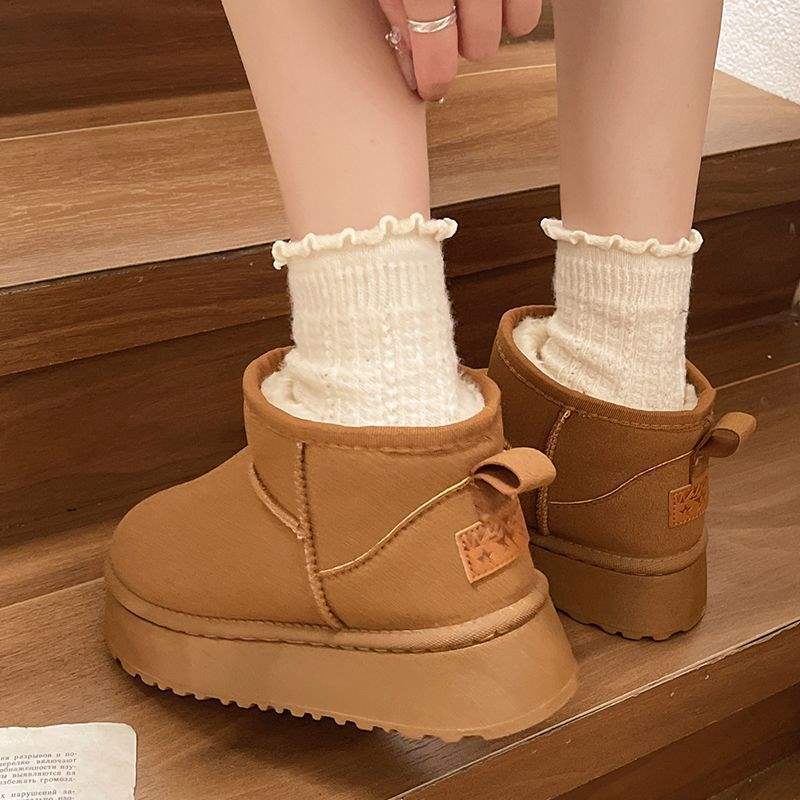 Fleece snow boots women wear thick soles winter 2025 new fur integrated short boots thickened non-slip cotton shoes