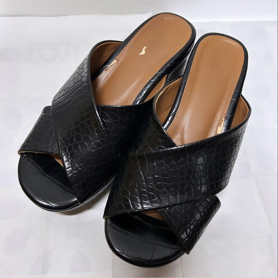 

[USED] Lily Brown Platform Cross Sandals, Black, Size S