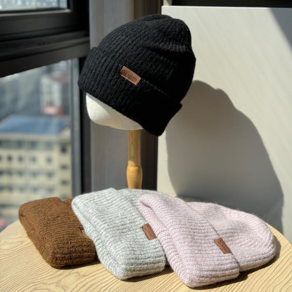 Autumn and Winter Korean Style Knitted Woolen Hat for Women Warm and Cold Proof Fashionable and Simple Cold Hat