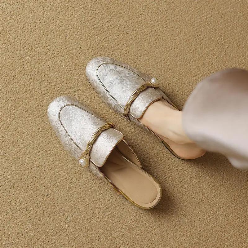 

Модные женские тапочки на каблуке, туфли с круглым носком для женщин, трендовая обувь 2025 года, оптовая продажа обуви, удобные и элегантные сандалии, уникальные слайды 39 Vip 40