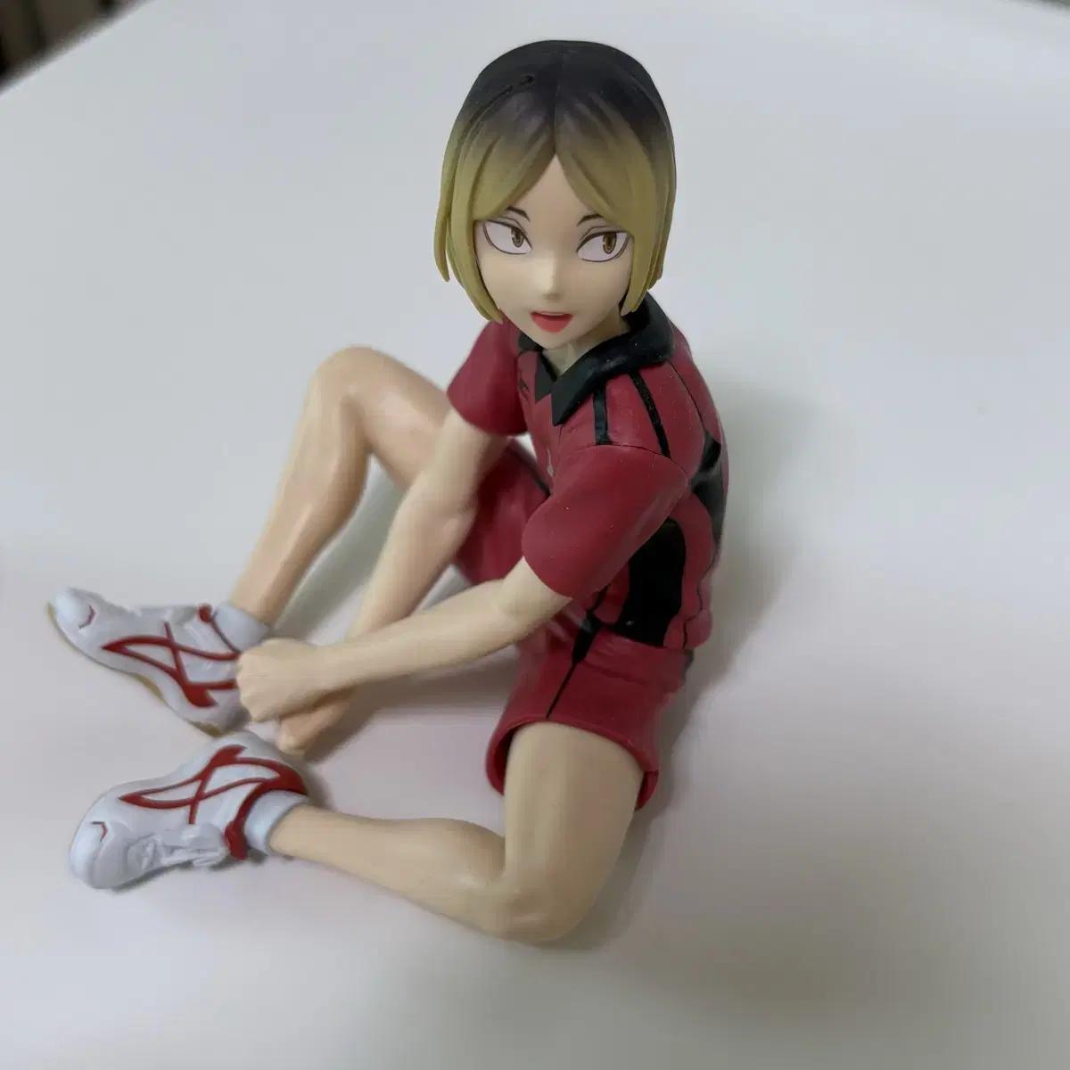 

Haikyu Kenma Dumpster Showdown Banpresto Figure