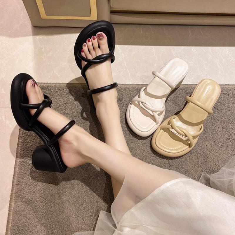 Women's Summer Cool Slippers 2024 Summer New Fashion Versatile Casual Thick with High Heels Retro French Niche Outdoors Sandals