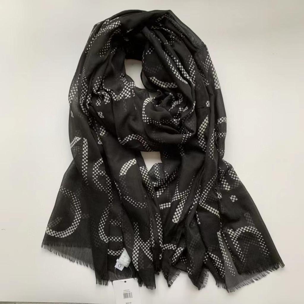 Elegant Floral Jacquard Woven Scarf Shawl for Europe and America