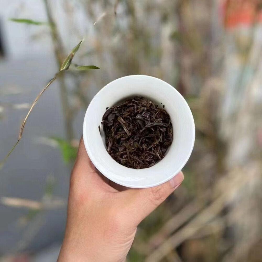 357g Yunnan Raw Pu-erh Old Tea Cake 2005 Jiangcheng Puerh Tea Aged Pu'er Raw Tea