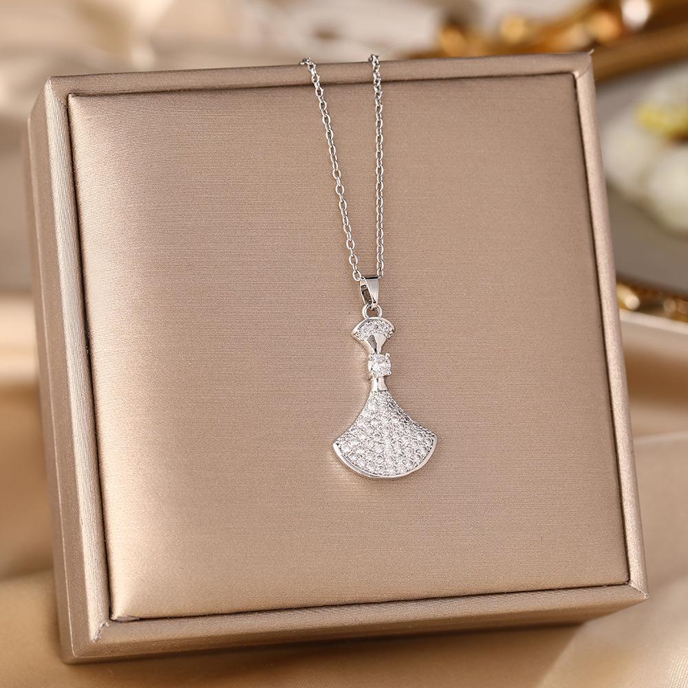Women's Silver Titanium Steel Necklace with Micro-Inlaid Zircon - Elegant, Durable Clavicle Chain Jewelry