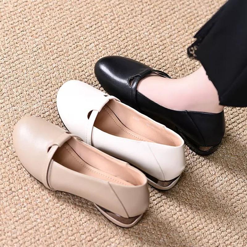 Soft Leather Low Heeled Shoes for Woman Retro Grandma Loafers Moccasins Ladys Cowhide Mary Jean Shallow Slip-On Work Shoes