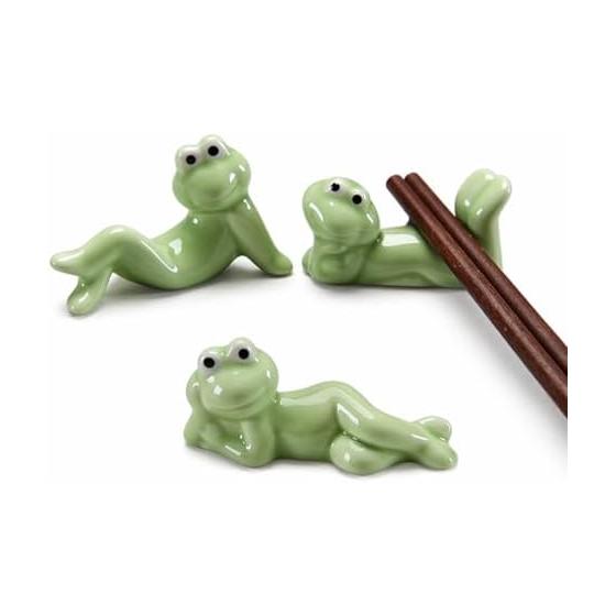 Set of 3 Cute Ceramic Frog Chopstick Rests - Fun and Relaxed Tableware for Restaurants and Kitchens, Perfect for Gifts