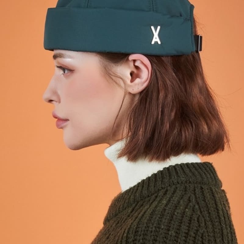 

Шапка-бини VARZAR с плотной подкладкой, с логотипом и шипами, зеленая FREE