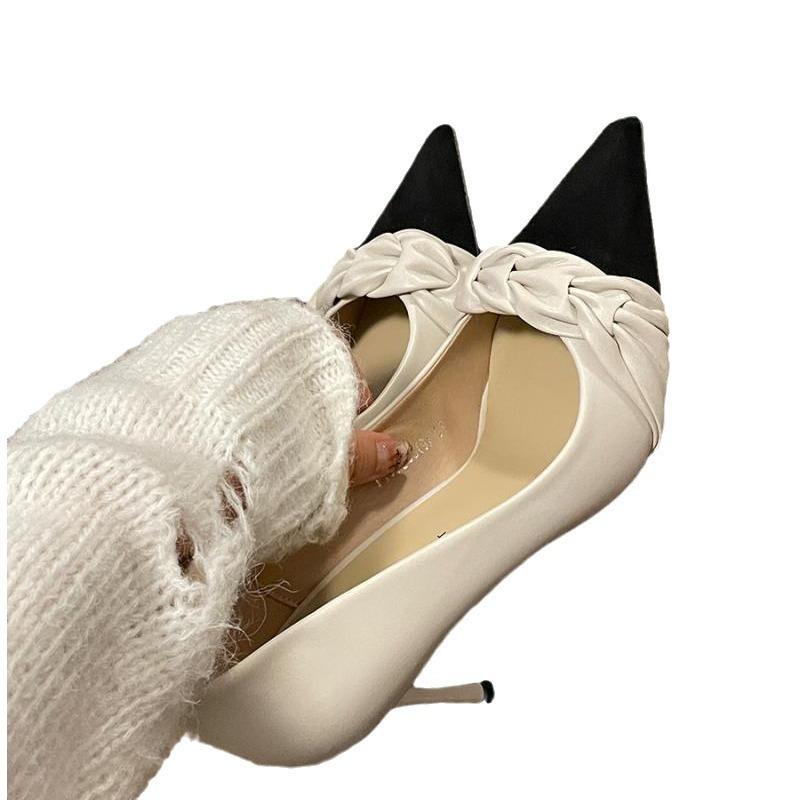 Xiaoxiangfeng High Heels Women's Stilettos 2025 Spring Retro Temperament Versatile Pointed French with Skirt Light Mouth Single Shoes