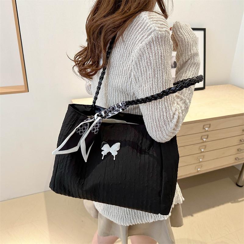 Tote Trendy Versatile Bag Featuring Unique Stitching Durable Polyester Material For Adventures Everyday