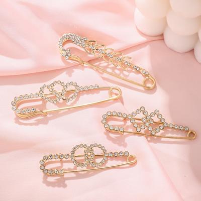 Creative Zircon Love Round Brooch, Niche Design Anti-Exposed Scarf Buckle, Fixed Clothes Metal Pin Accessories