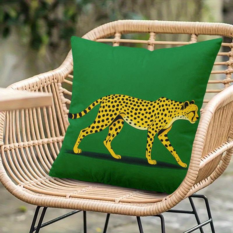 Pillowcase 1Pc, Cheetah Walking, Printed Holiday Theme Cushion Cover With Hidden Zipper, Suitable For Sofa, Living Room, Office,
