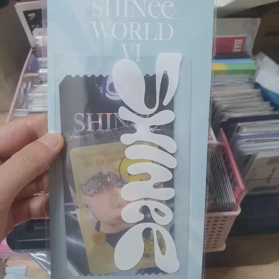 

Shinee World Ticket Photocard