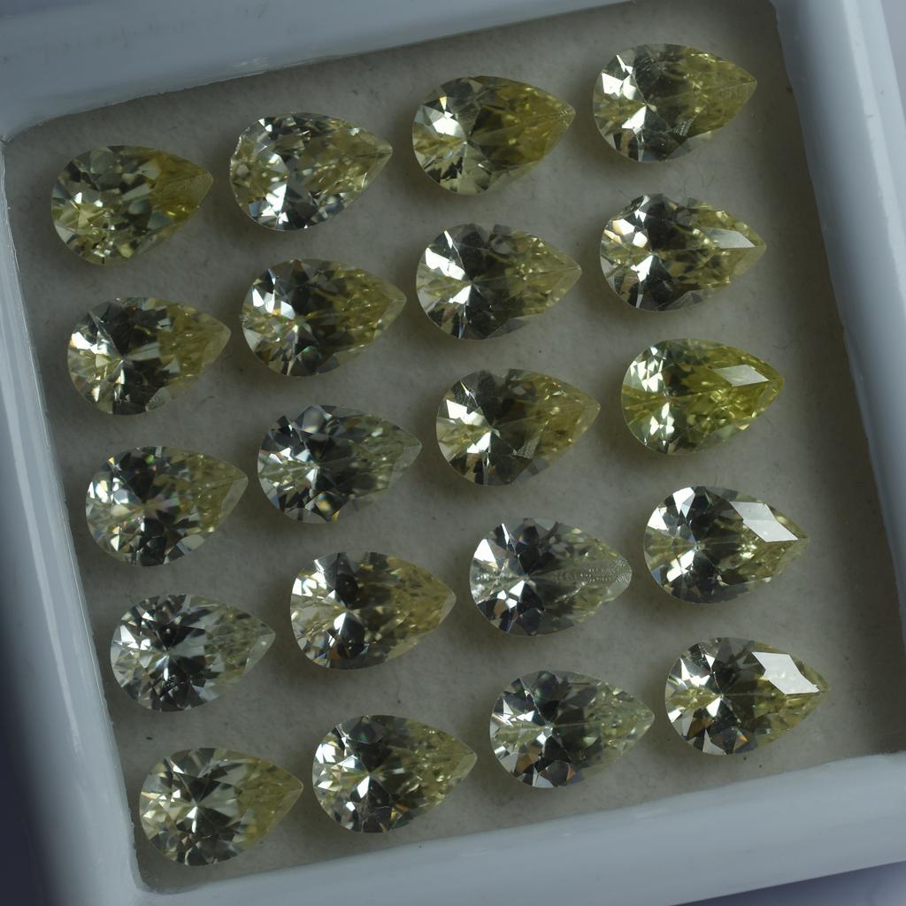 Natural Yellow SAPPHIRE Loose Gems 30 Pcs Gemstone   Lot 6X5 mm Pear Cut