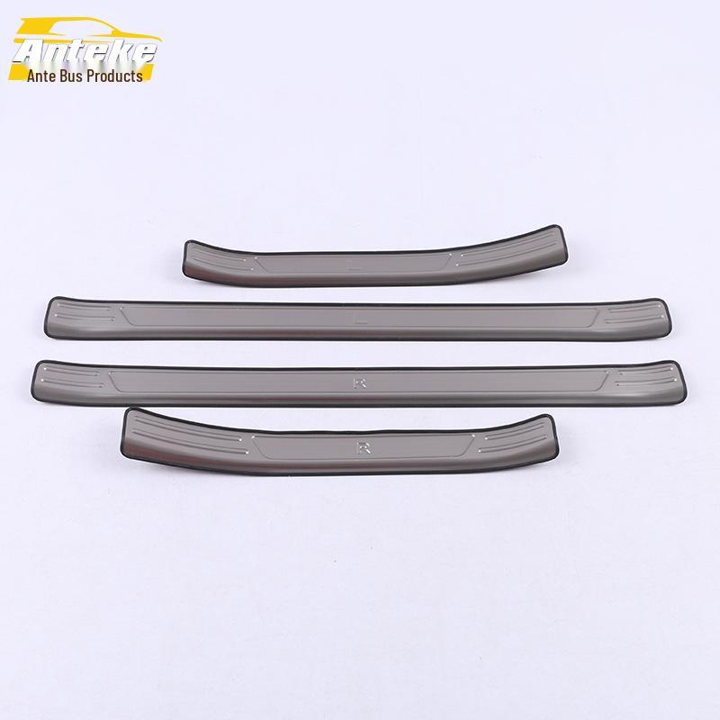 Lynk&Co 2020 05 Sill and Trunk Scuff Plate Decoration Strip