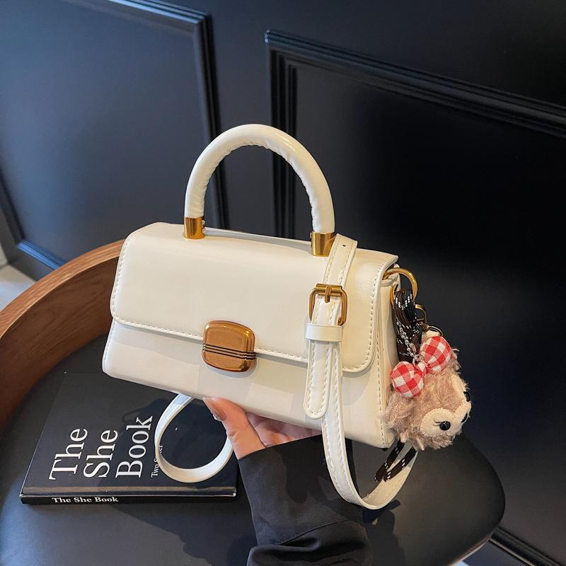 Premium Textured Bag Women's 2025 New Fashion Versatile Messenger Bag Spring and Summer Popular Portable Small Square Bag