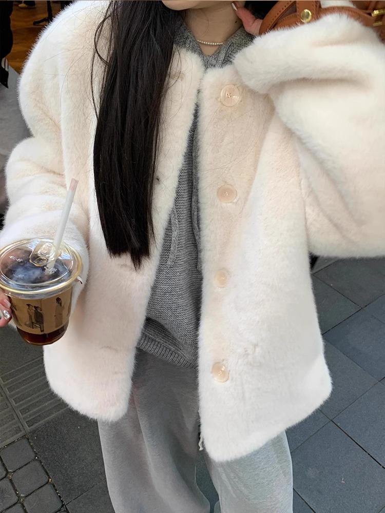 

Екологічна коротка шуба зі штучного норкового хутра - Кремова, Мила та М яка для жінок, Зима 2025 M 50-60 kg білий