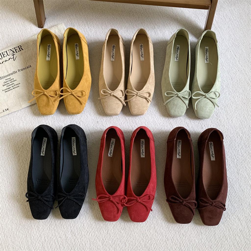 Innen aufgerautes französisches Wildleder Ballerina Abend Einzelschuhe Damenschuhe neues Frühlingsoutfit Rock rot Hochzeitsschuhe