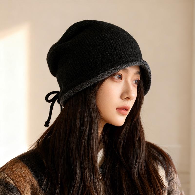 

Knitted Hat Women s Autumn and Winter Warm Wool Hat Ear Protector Contrast Color Curling Stacking Hat M（56-58cm） чёрный