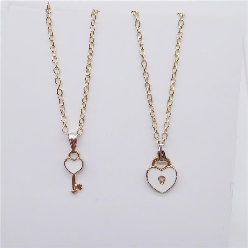 New Simple Fashion Key Love Lock Pendant Couple Necklace a Pair of Retro Men's and Women's Gold Collarbone Chain