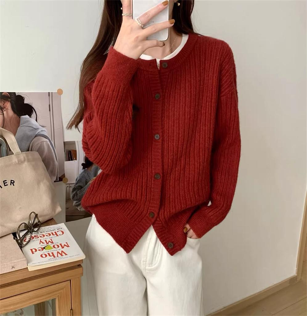 The New Autumn and Winter Style of The Striped Round-neck Sweater Coat Is A Loose and Versatile Short Knitted Cardigan with A Laid-back Vibe for Women