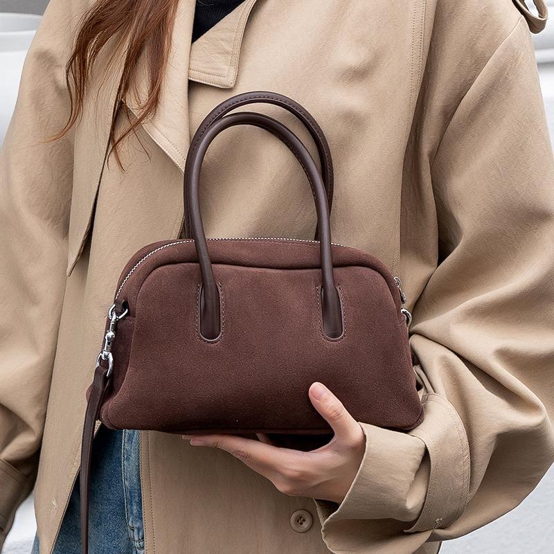 Autumn and Winter New Suede Bag Women's Genuine Leather Portable Crossbody Shoulder Pillow Bag Women's Versatile Bowling Bag