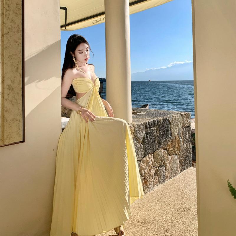 Thailand wears a seaside vacation backless hollow neck dress for women's summer long and thin Sanya beach dress