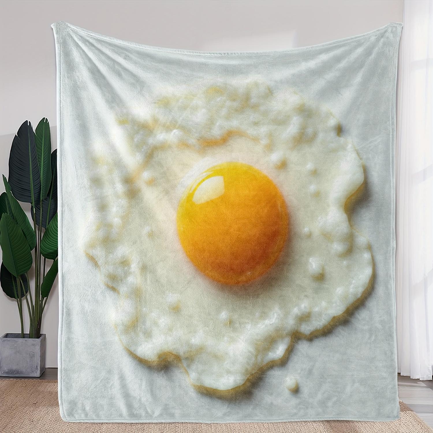 

1pc Flannel Blanket with Scrambled Egg Pattern, Warm and Soft Polyester Fabric for Sofa, Bed, Car, Office, Camping & Travel 130x150cm